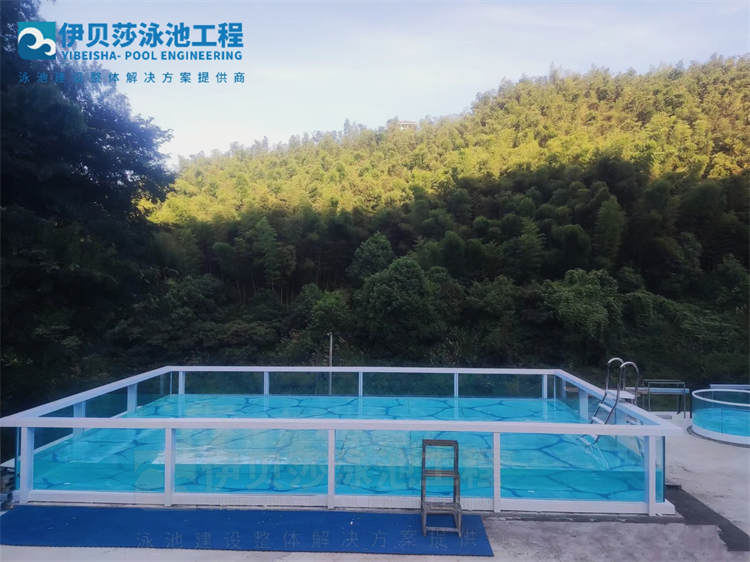 恭贺湖南长沙民宿钢化玻璃泳池工程项目携手伊贝莎厂家合作成功！