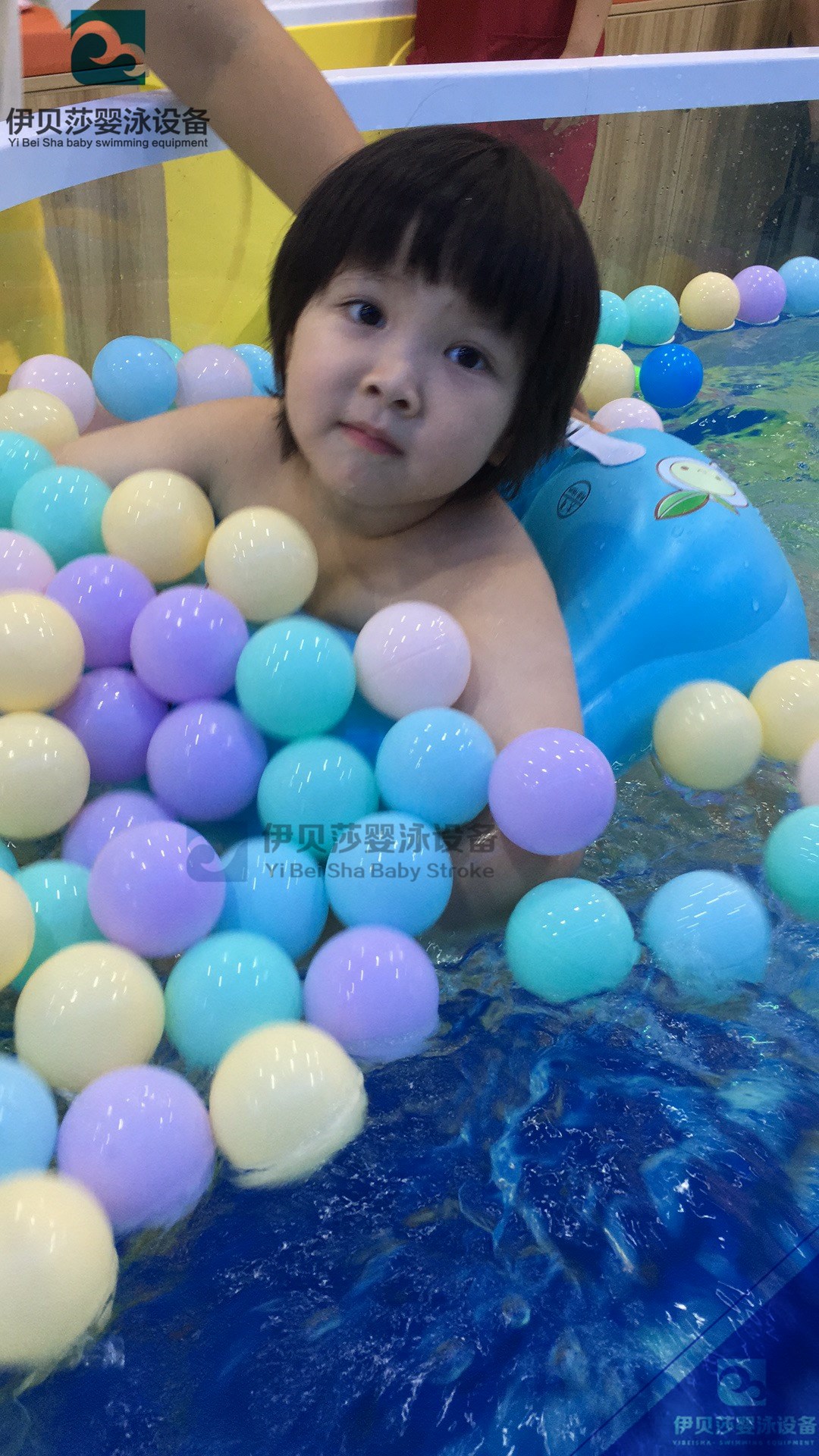 婴儿游泳池，冬天游泳的好处，