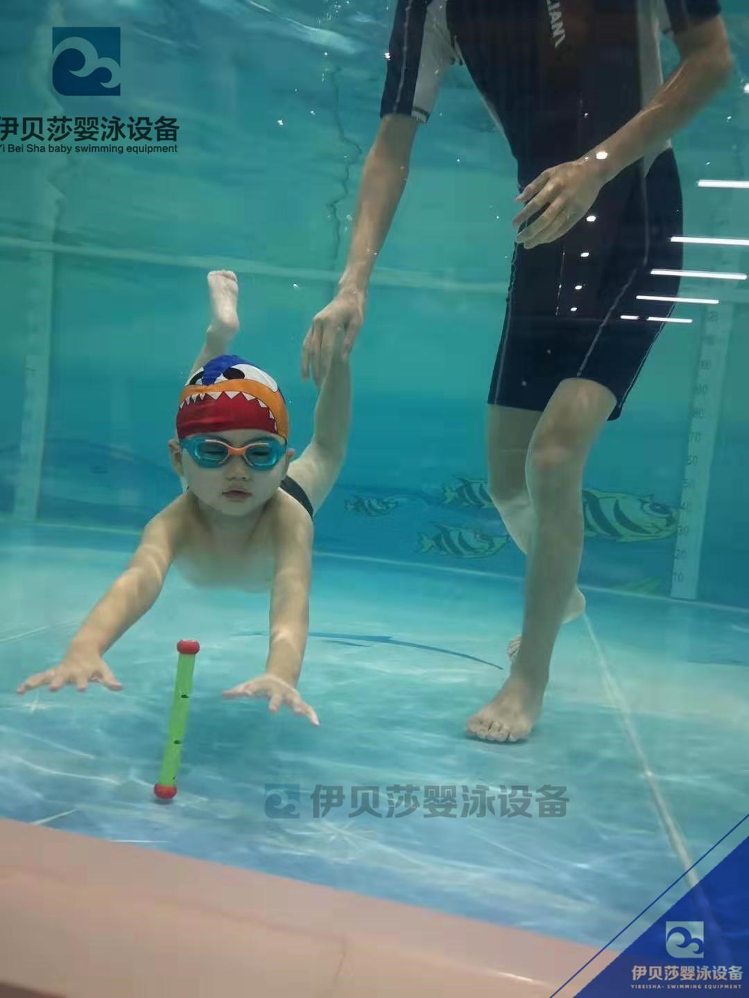 亲子游泳玻璃池，婴儿游泳玻璃池，儿童游泳玻璃池，亲子游泳设备，婴儿游泳设备，儿童婴泳设备