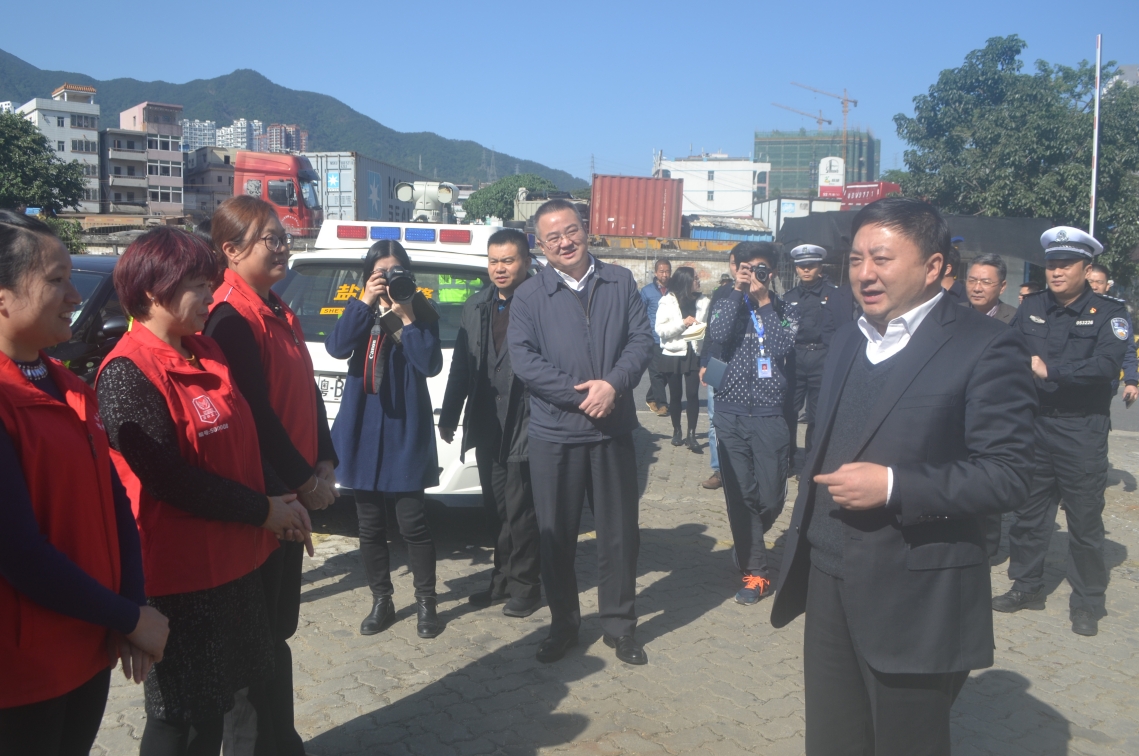 2018年1月11日盐田区副书记区长莅临港运工联会U站慰问