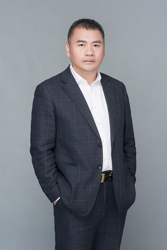 <div style="text-align:center;">
	陈施年<br />
<span>常务副会长</span>
</div>