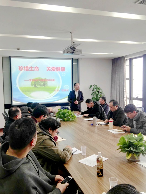 437FC1B28BD1C9BE243F86EFE8FA13B1_副本.jpg