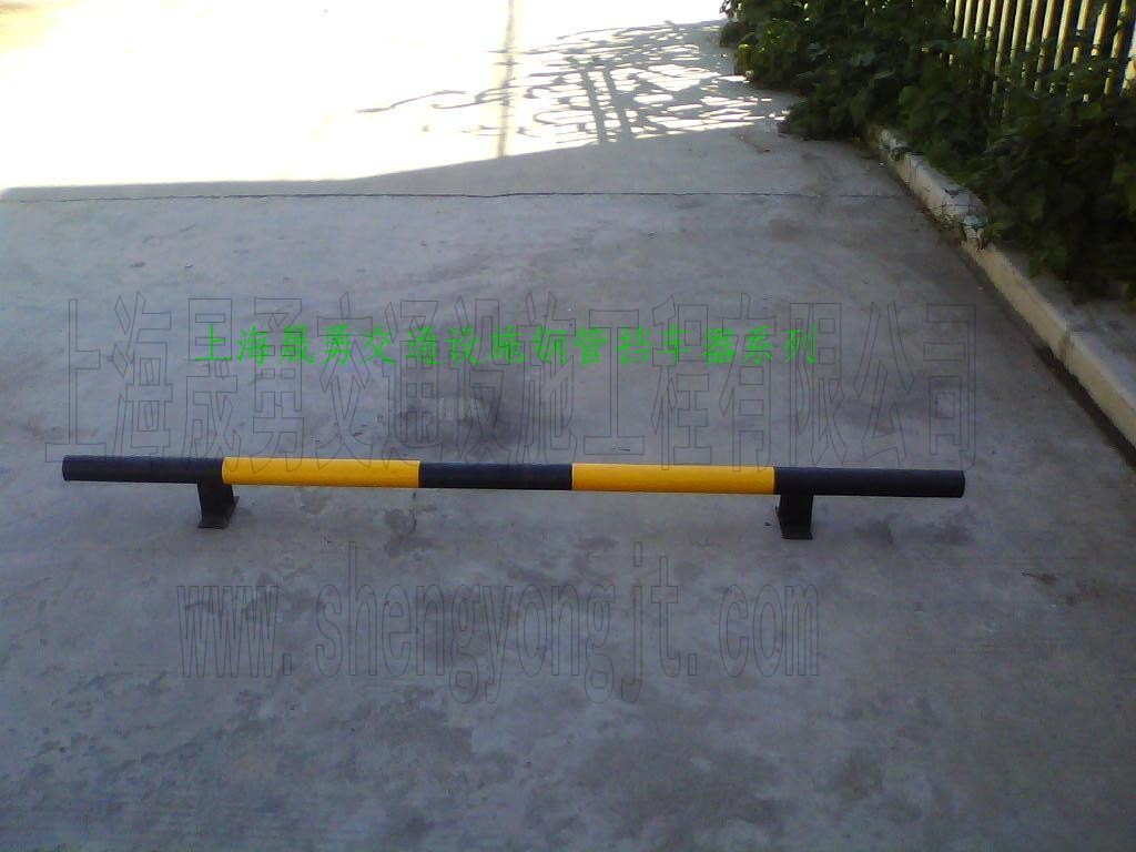 钢管挡车器