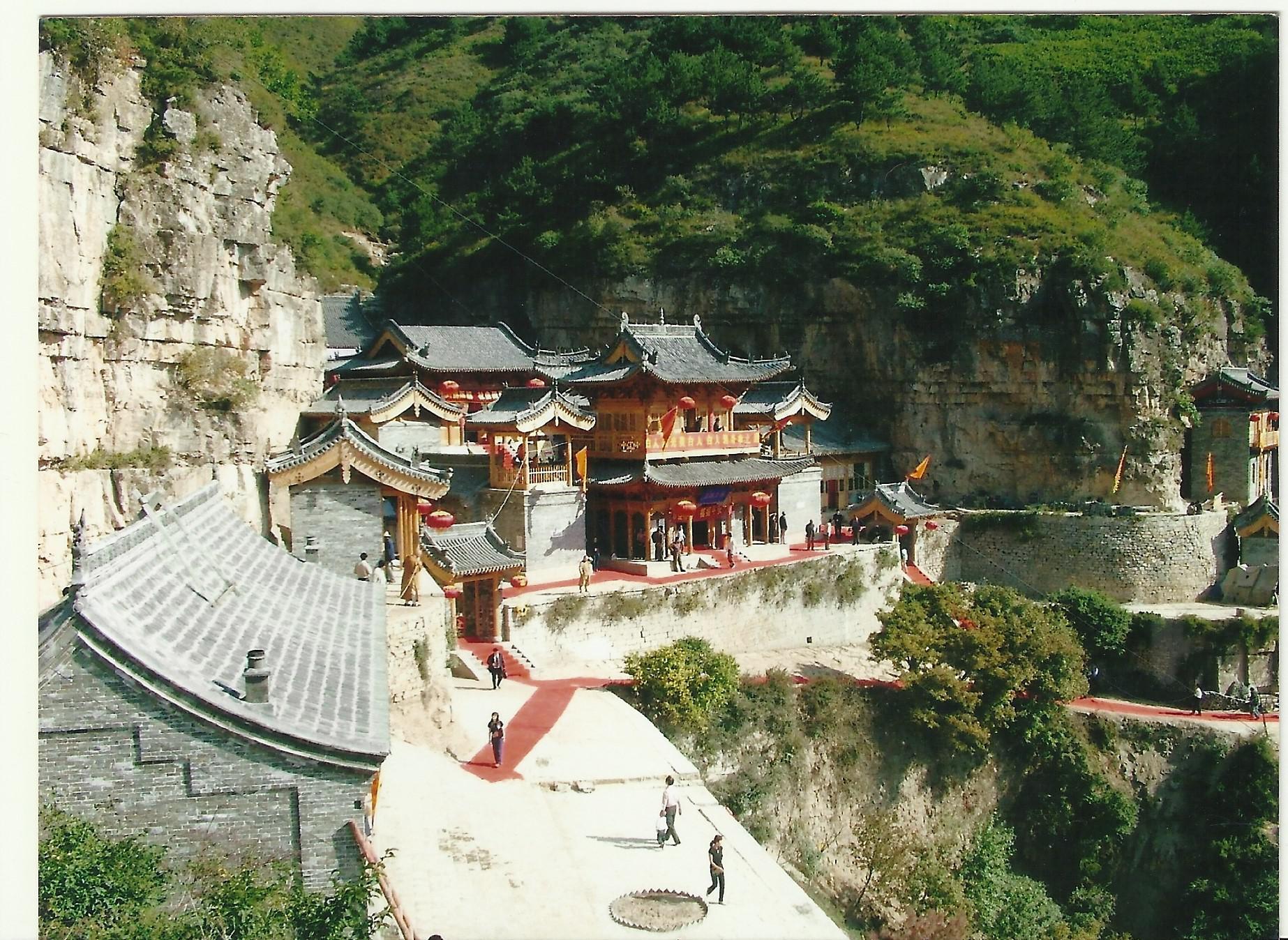 寺院近景