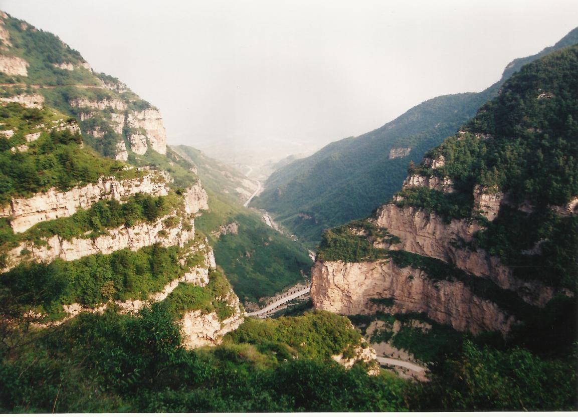 白人岩风光-重峦叠嶂