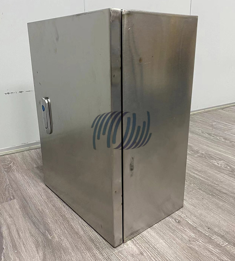 动力箱