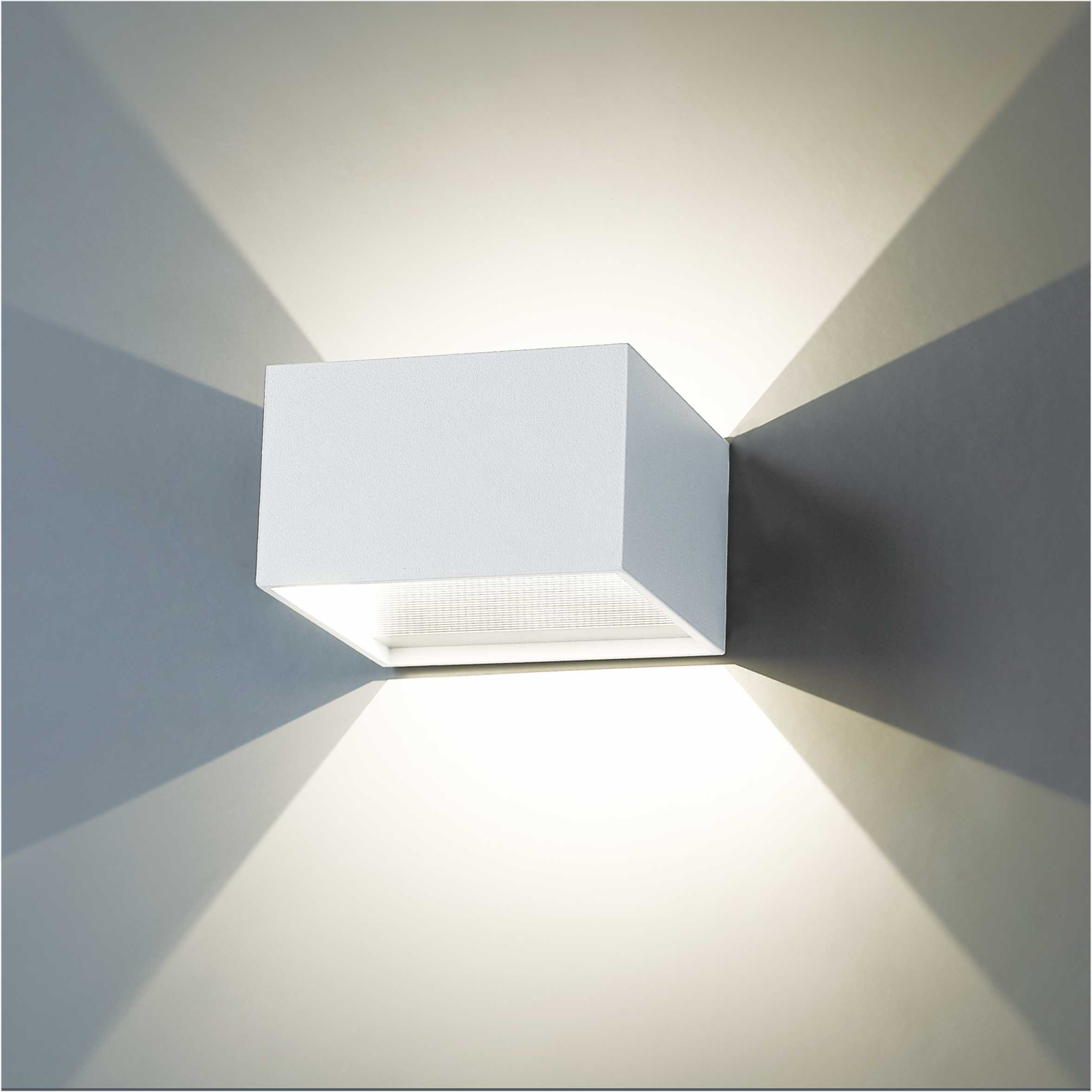 Popular Square High Voltage LED Bathroom Wall Light 2323