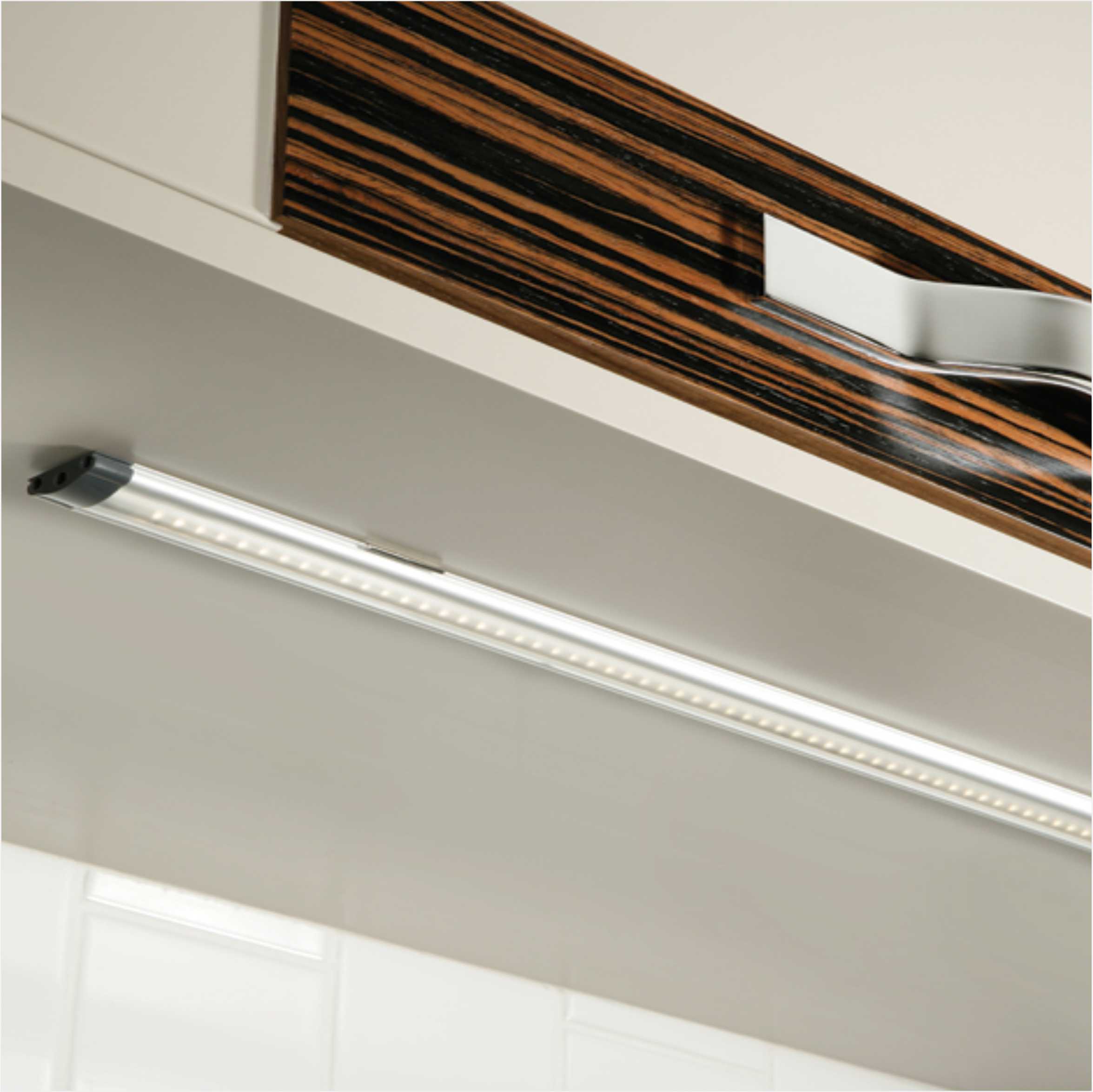 Linkable LED Cabinet Light With SMD3528 LED Strip 2701