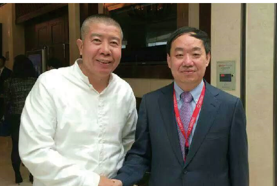 斋主与刘玉锁在一起