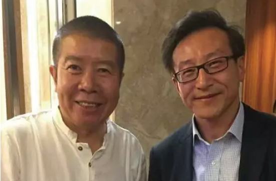 斋主与蔡崇信在一起