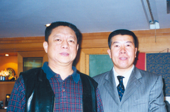 斋主与刘历远在一起