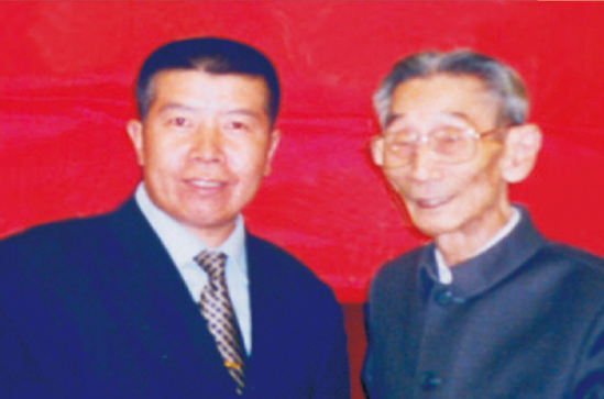 斋主与马三立在一起