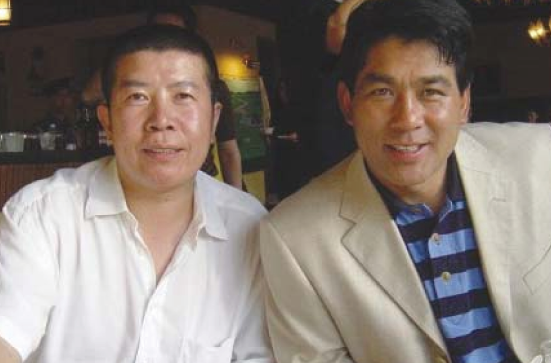 斋主与朱时茂在一起