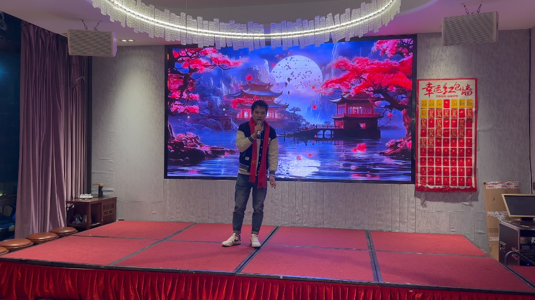 唱歌万物不及你.png
