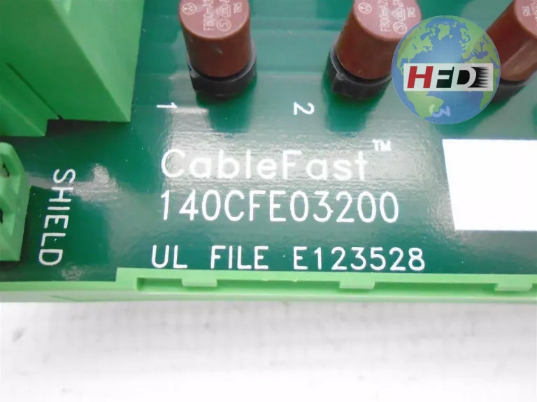 SCHNEIDER 140CFE03200 数字输出块