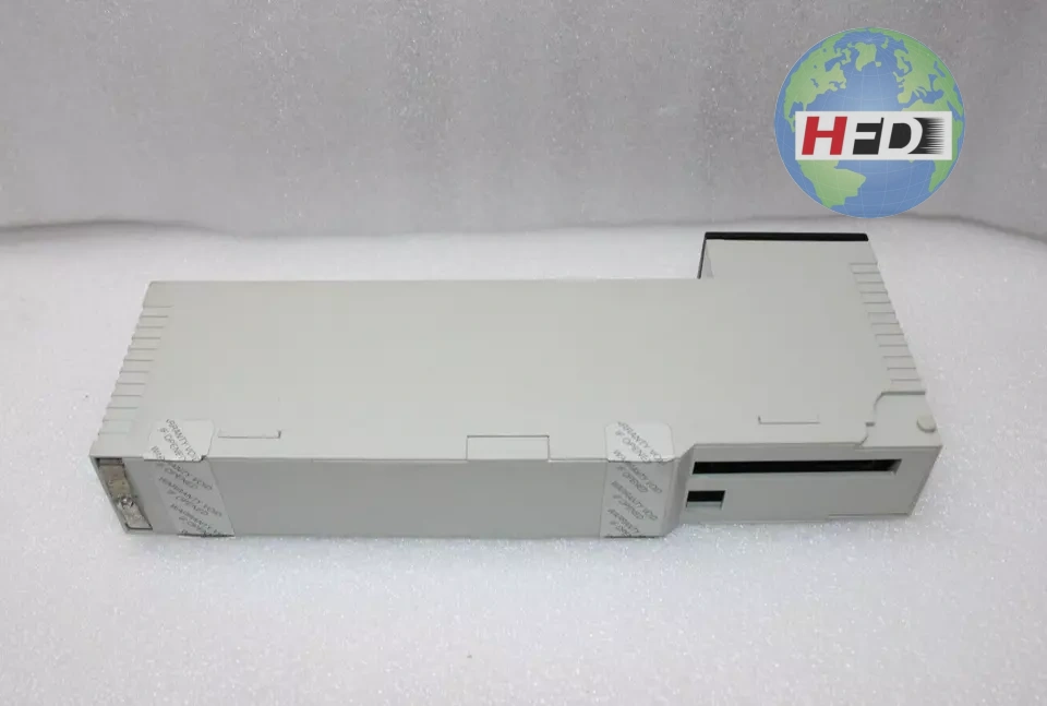 SCHNEIDER 140DD015310 离散量输入模块