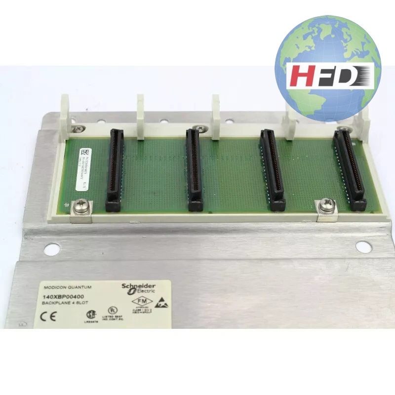 SCHNEIDER 140XBP00400 背板
