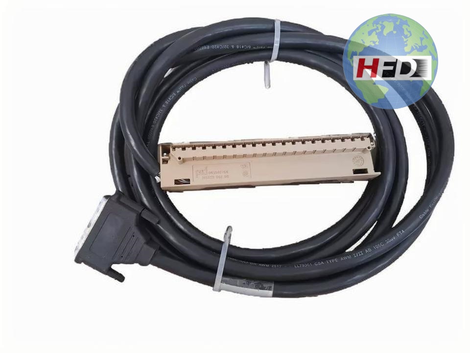 SCHNEIDER 140XTS01212CableFast 系统电缆