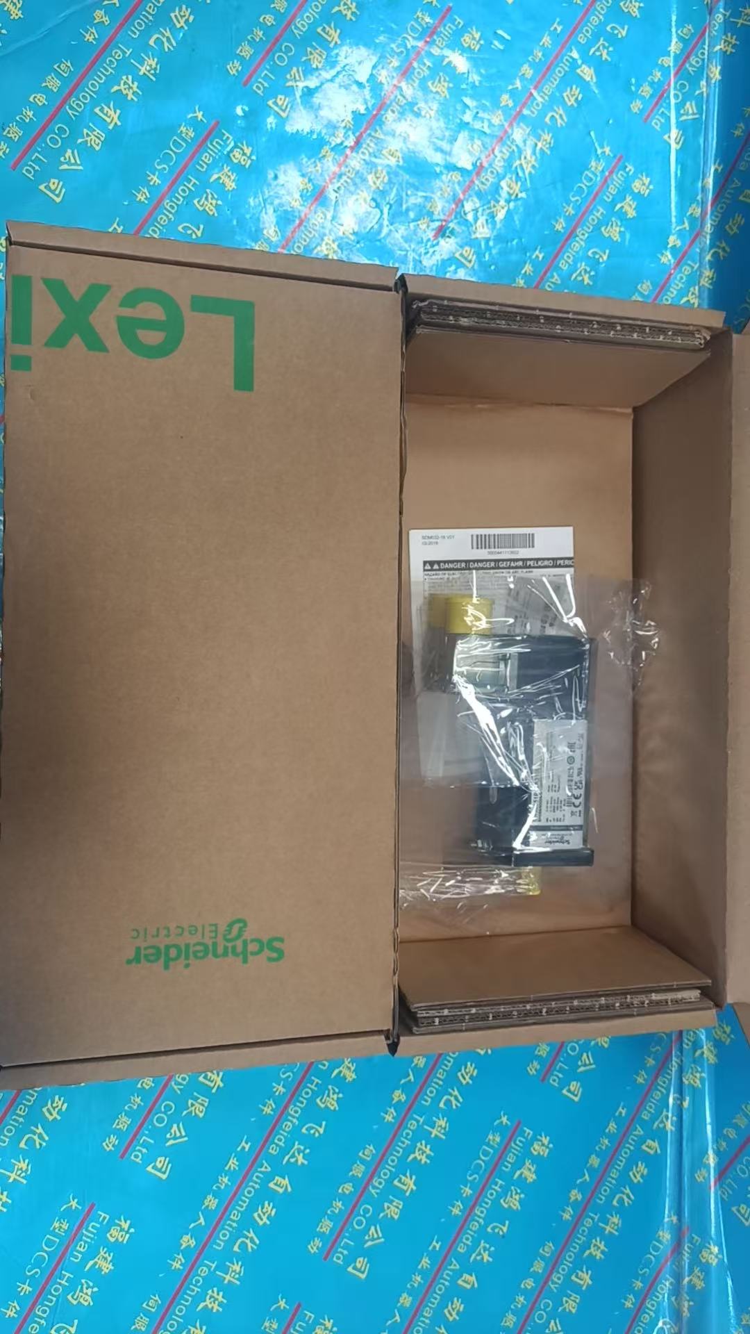 SCHNEIDER SH30551P12A2100伺服电机