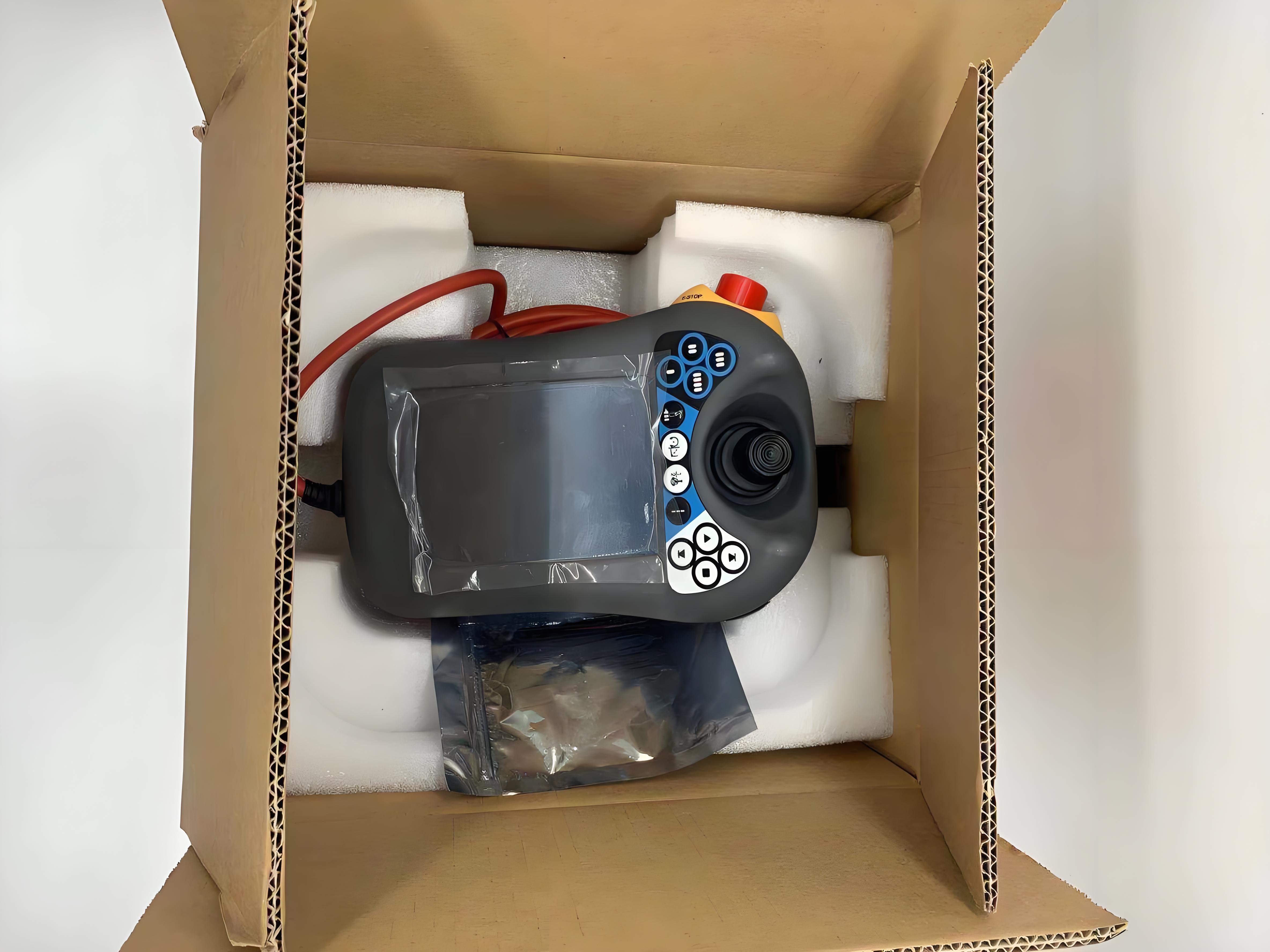 ‌ABB3HAC12929-14 工业机器人的示教器