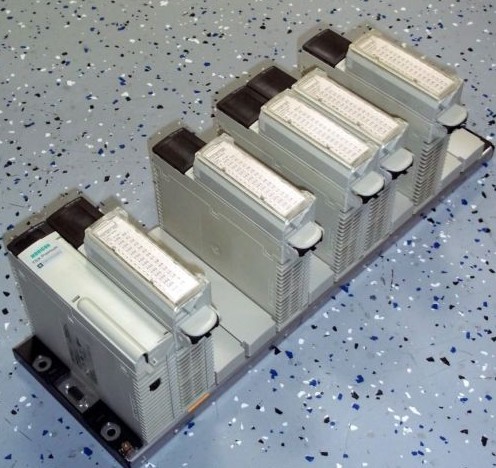 SCHNEIDER施耐德 MM-PM15-401莫迪康PLC