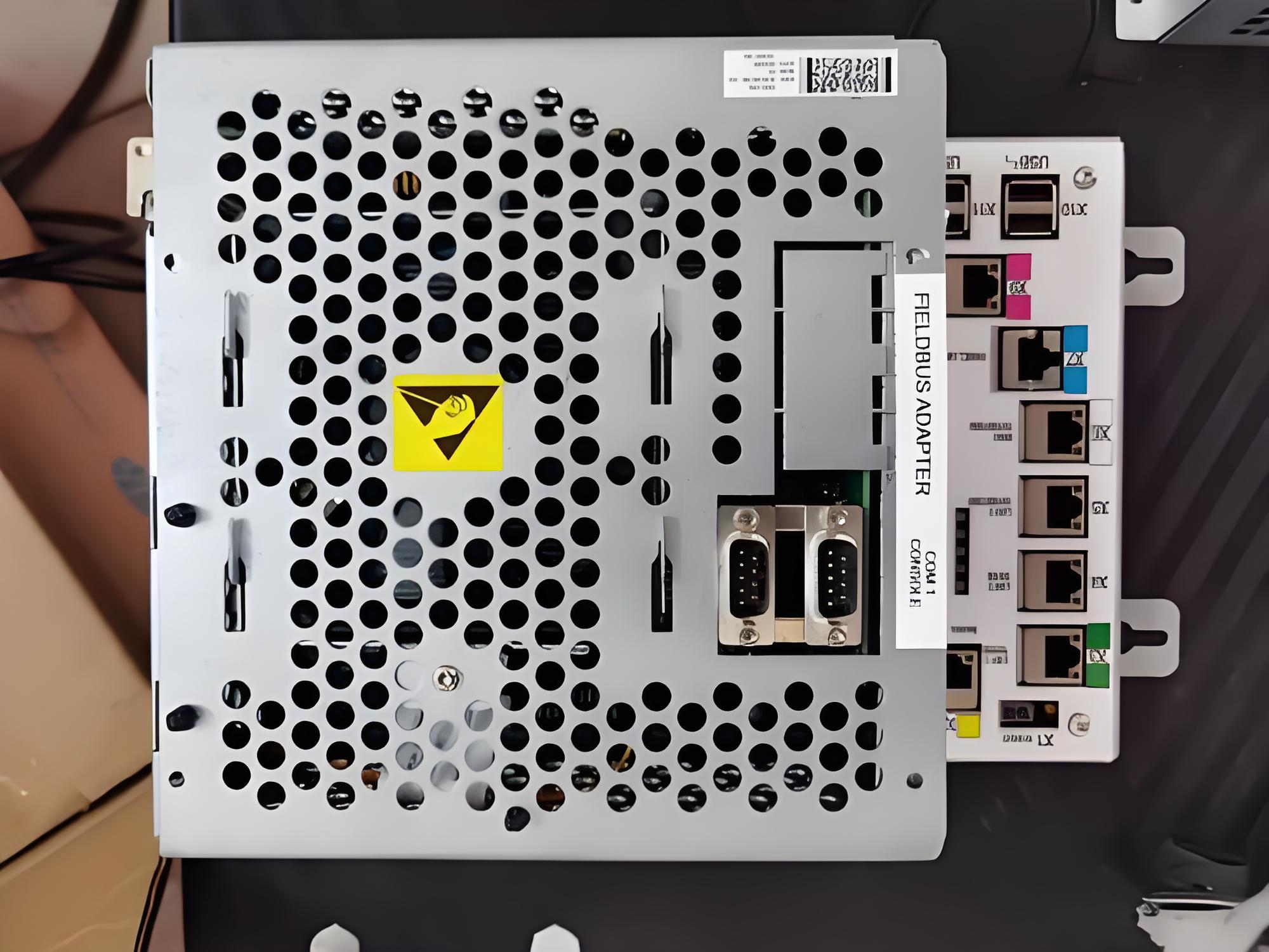 ABB 3HAC025097-001机器人主机