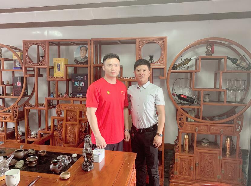 馆长与同村好友散打王刘献伟