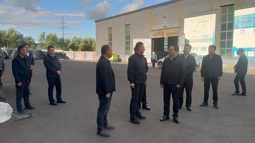 三维协同机制赋能安全生产   政企共创安全生产创新实践 ——鸡西市领导调研申太新材料安全生产工作