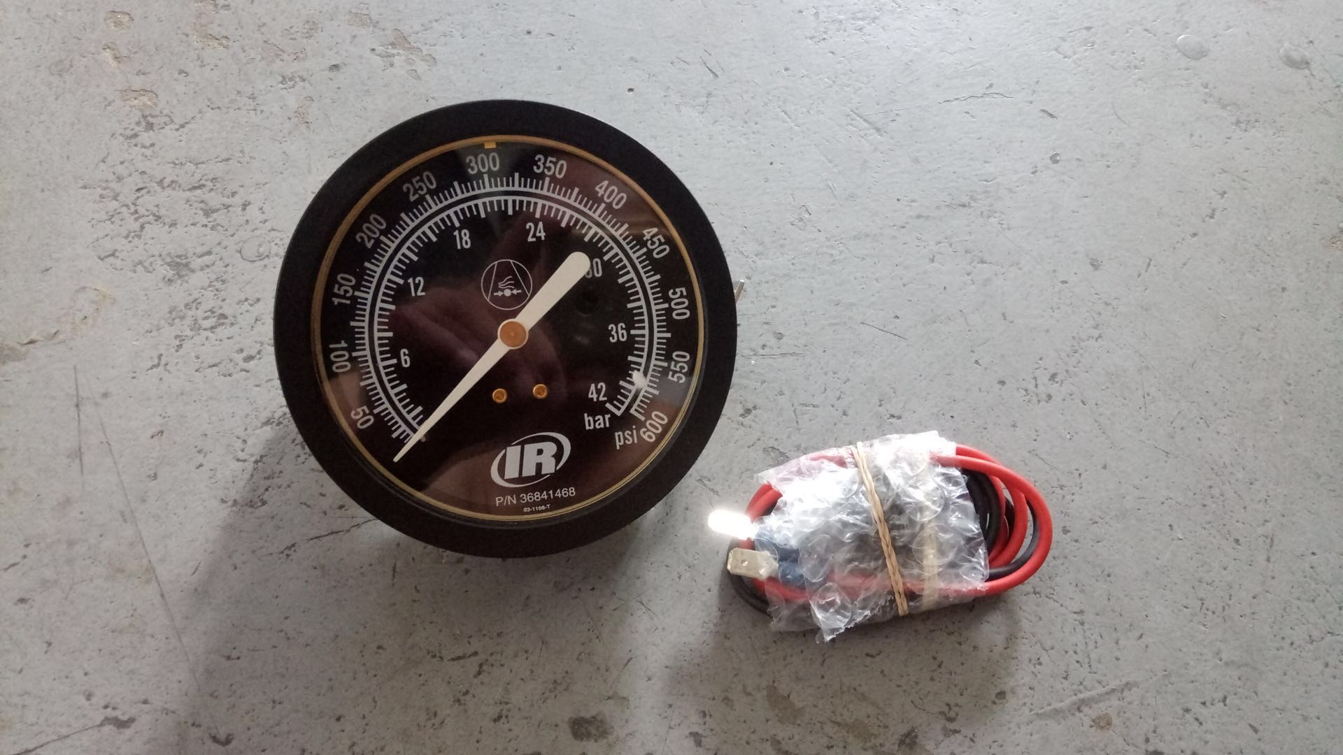 英格索蘭壓力表