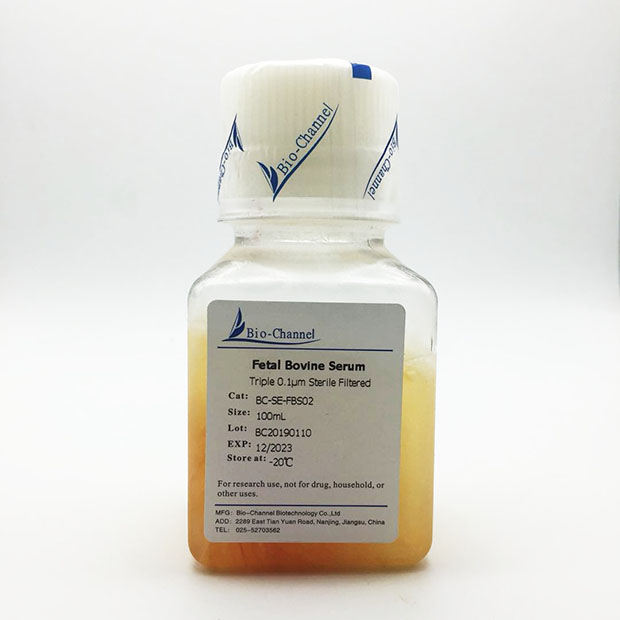 正常情況下，融化后血清的外觀顏色應(yīng)該是？