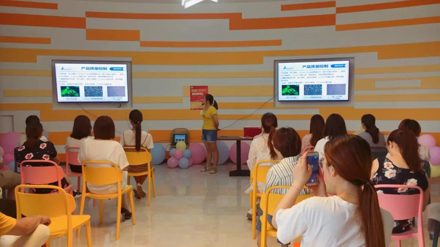 ▲研發(fā)團(tuán)隊(duì)代表施冬艷分享研發(fā)二三事