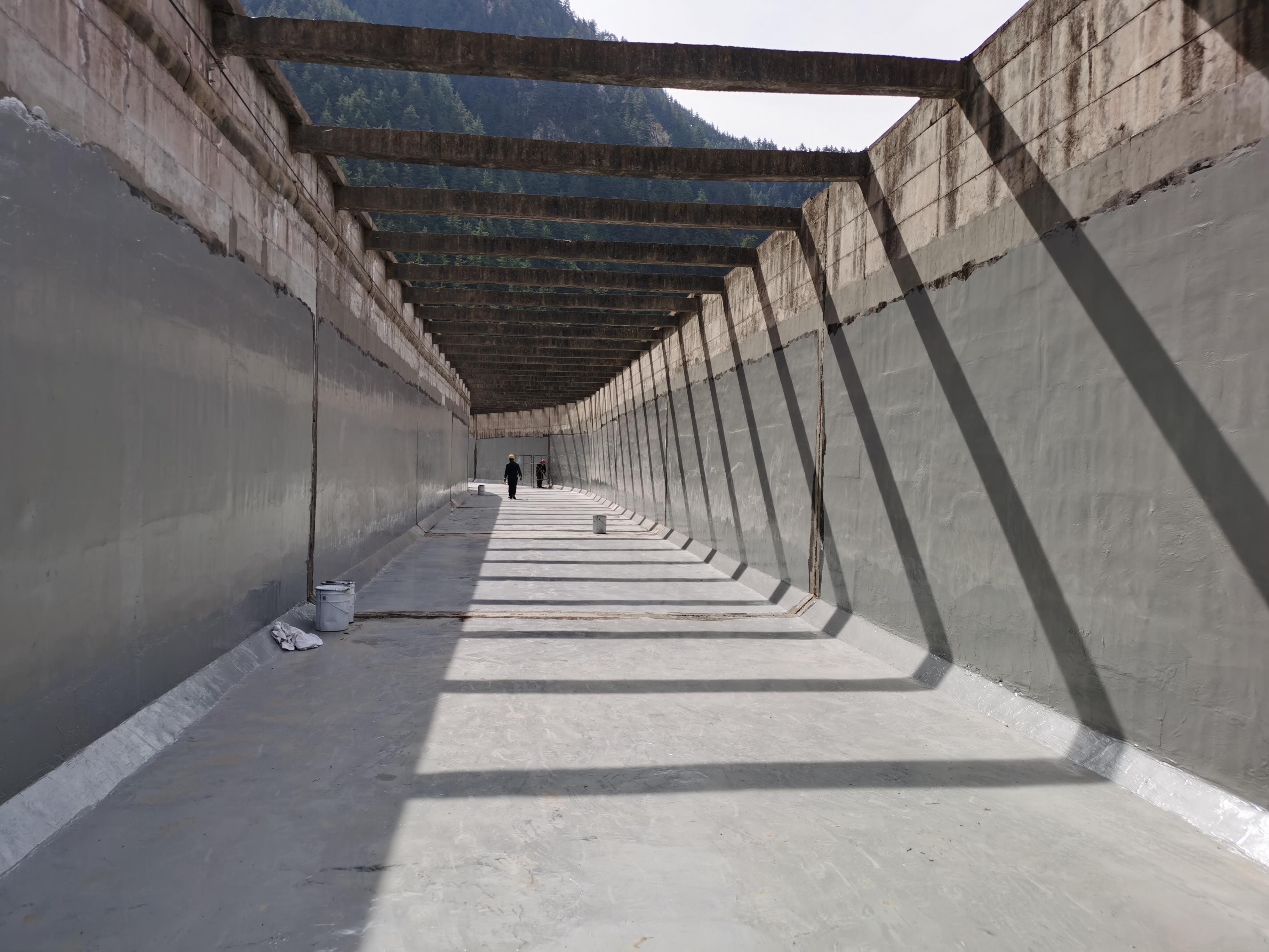 朗科聚脲在引大入秦工程维修改造中的应用