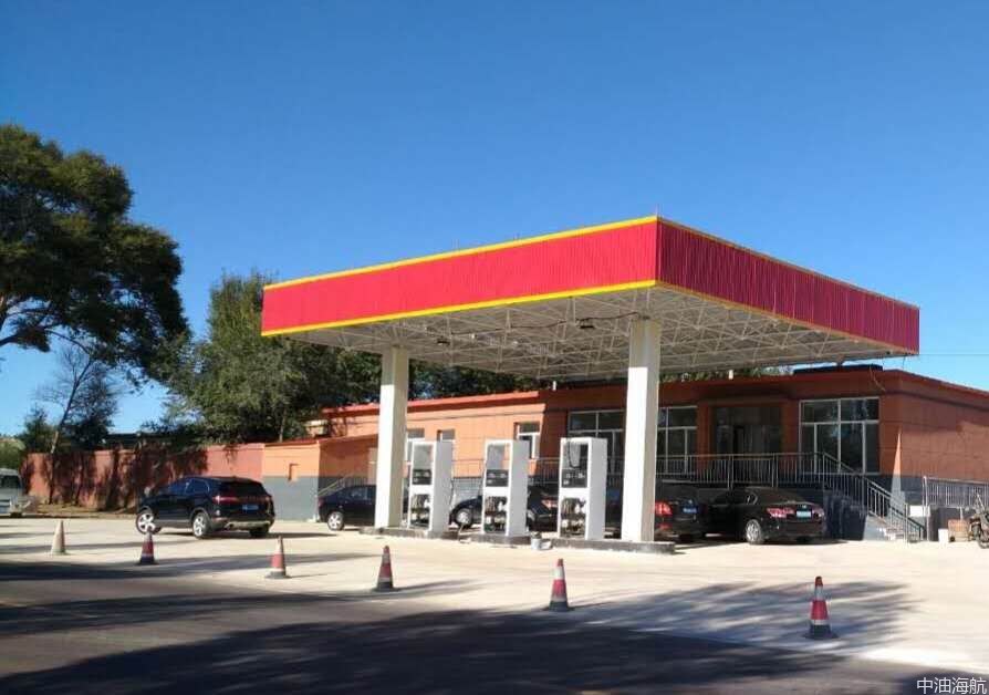 改造前的加油站