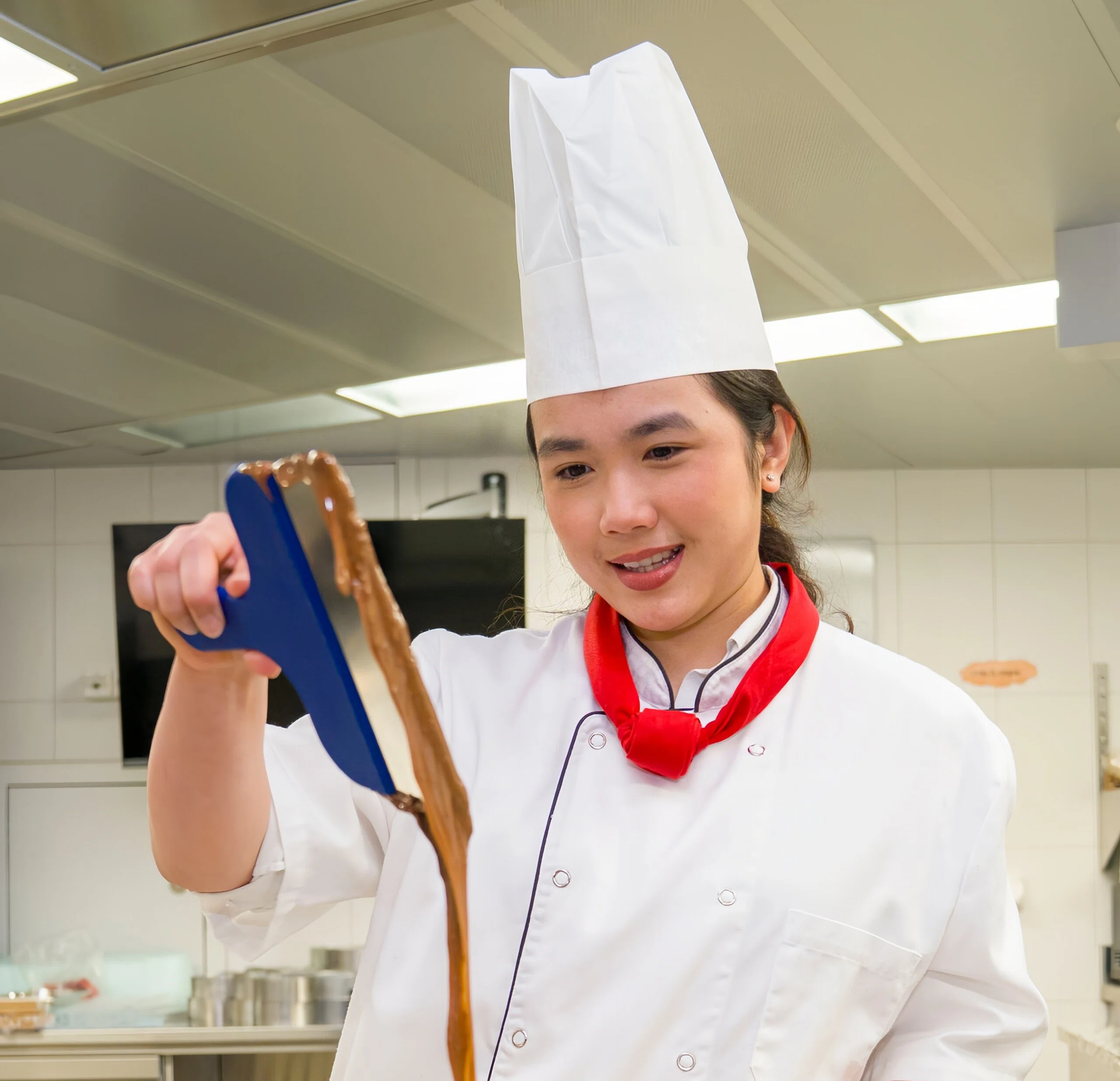 学生采访 | 大赛金奖获得者：在甜点路上精益求精