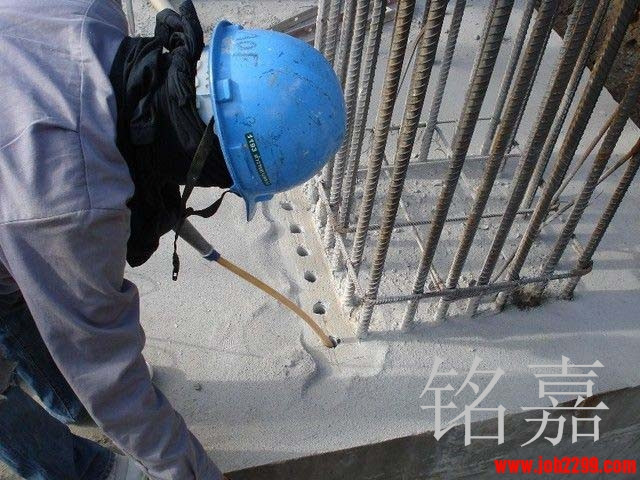 柱植筋工程