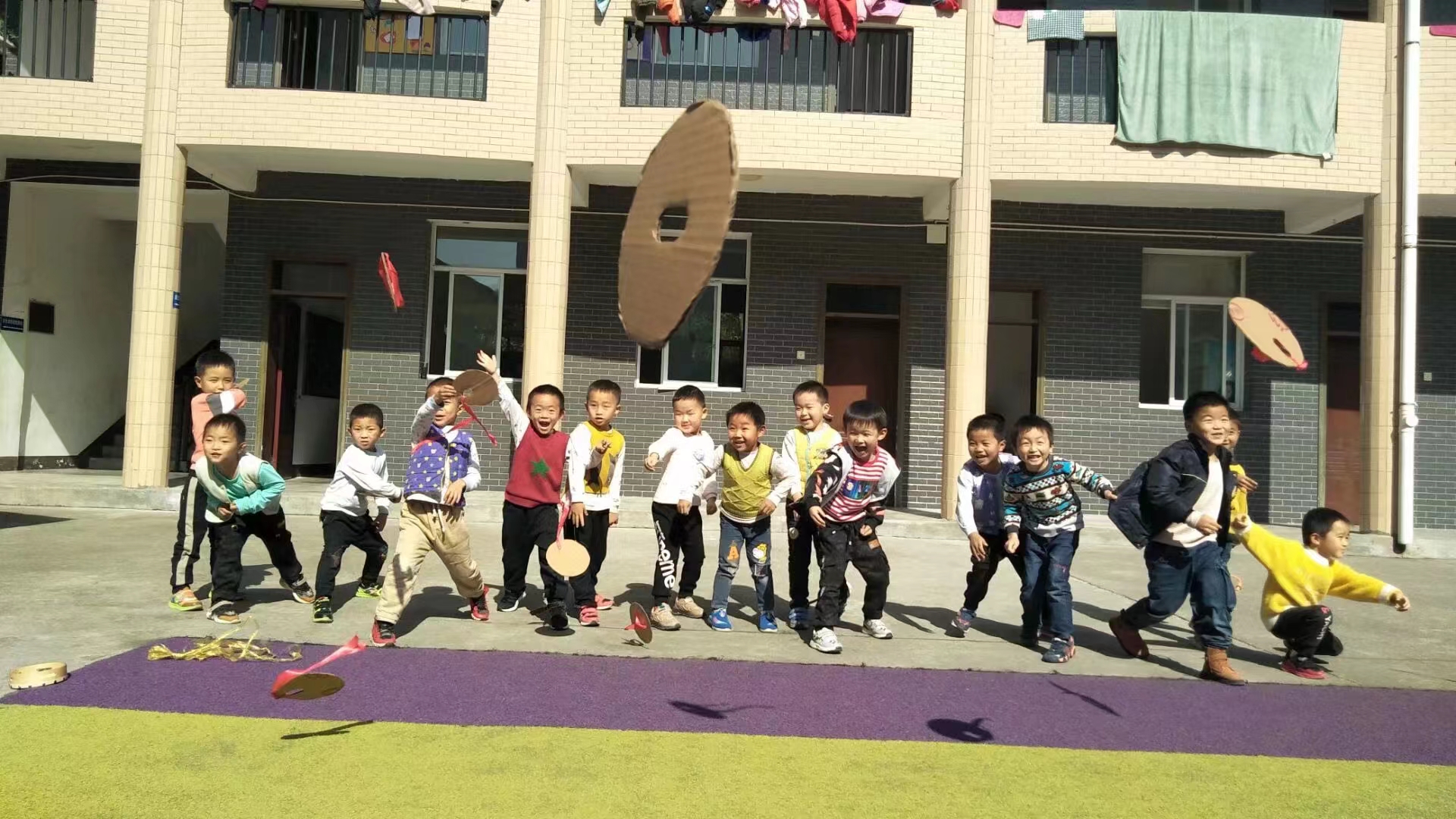 慈利县龙潭河镇金坪学校