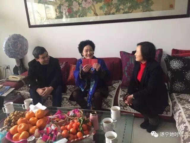 <span style="letter-spacing:normal;">袁冰副市长率队慰问杰出女性代表&nbsp;&shy;&shy;---清音传承人卢国珍</span>