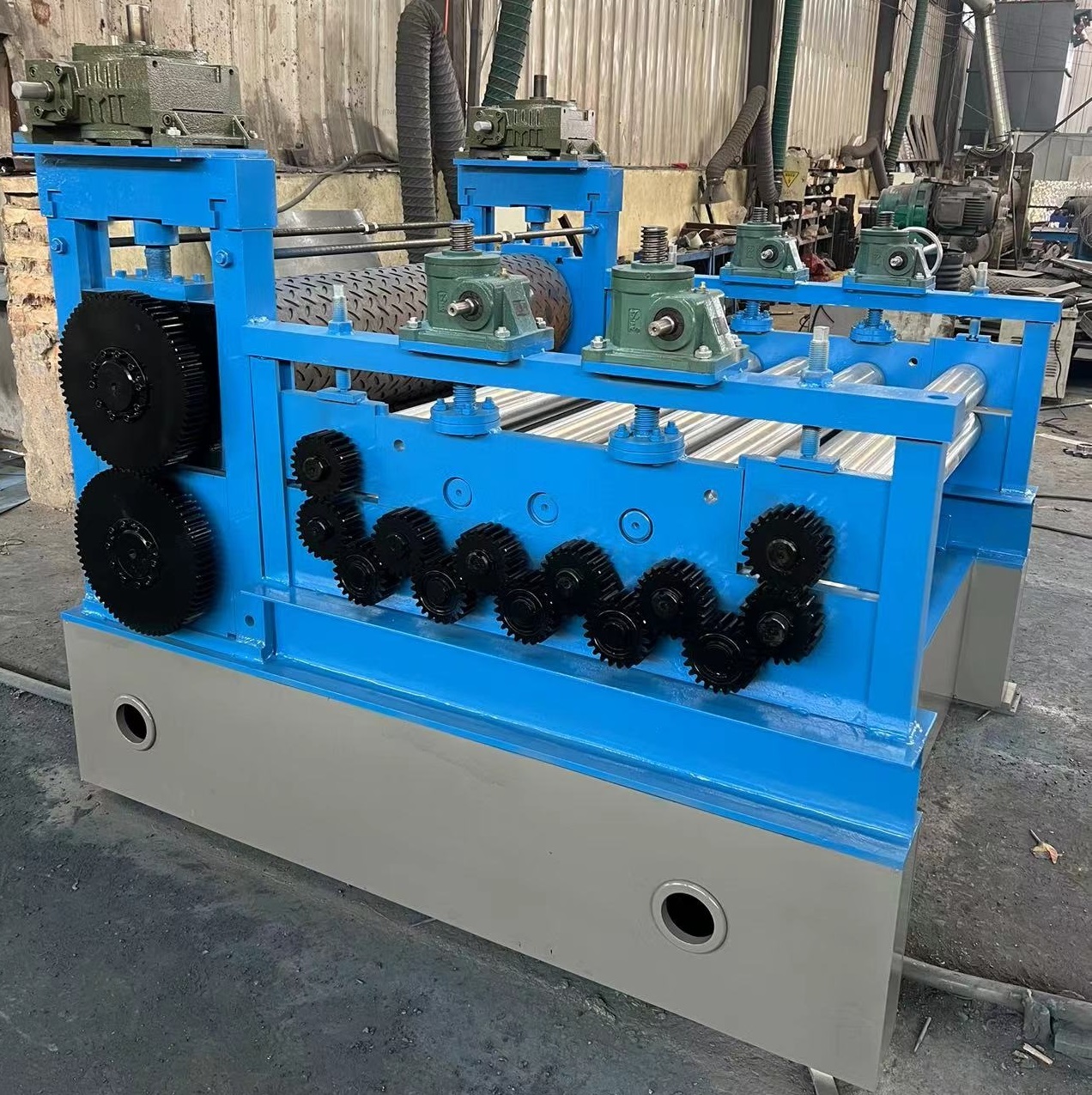 Checkered Plates Embossing machine
