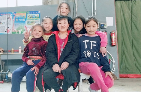 杂技学校