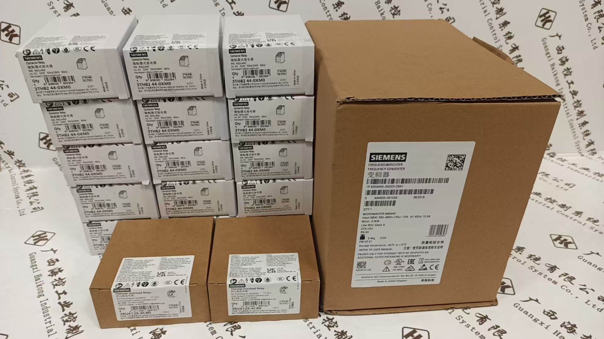 SIEMENS 6SE6440-2AD23-OBA1 变频器