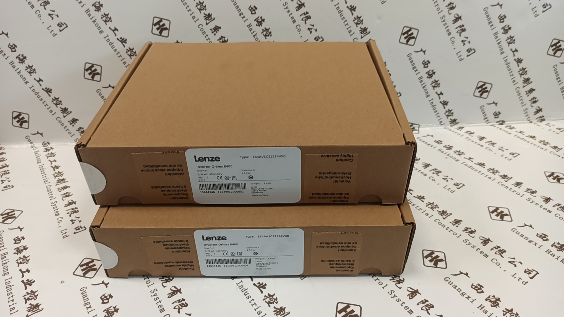 LENZE E84AVSCE1524VXO交流电机驱动器