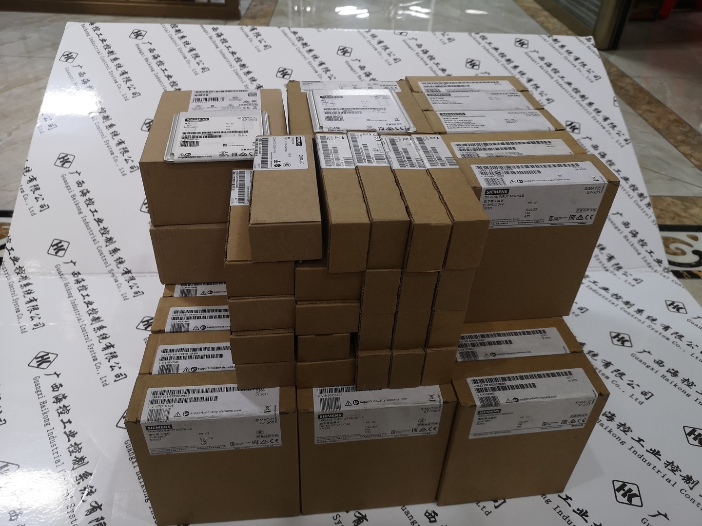 SIEMENS 6ES7 332-5ND01-DAB0 模块