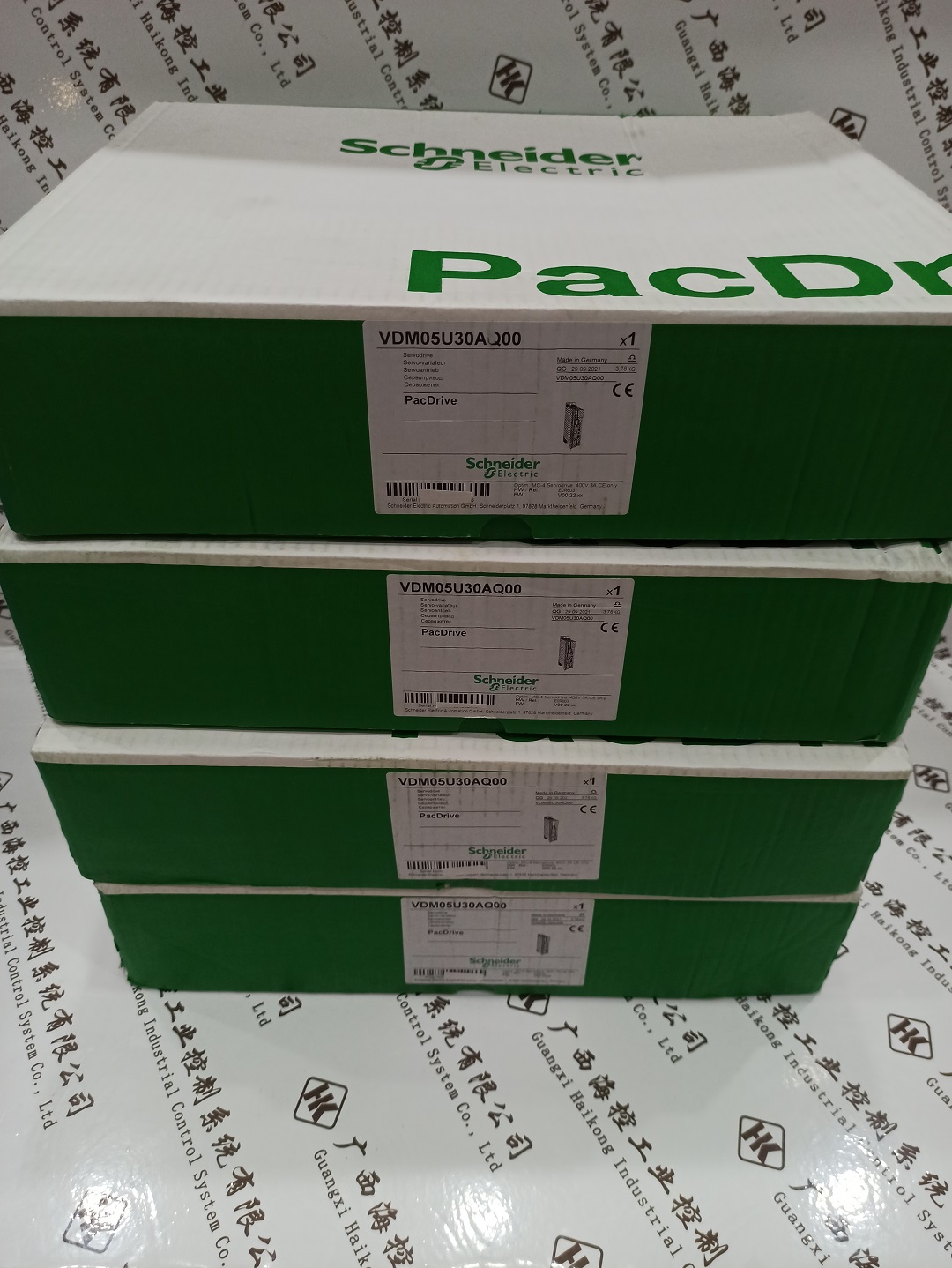 SCHNEIDER VDM05U30AQ00  驱动器