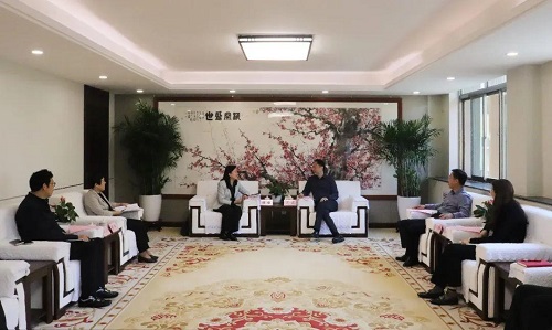 丁艺会见济南新旧动能转换起步区党工委委员、管委会副主任韩瑜