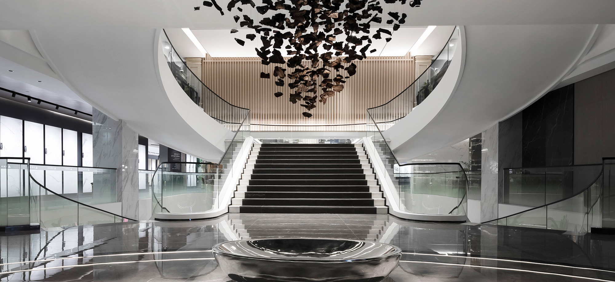 汇亚陶瓷总部展厅