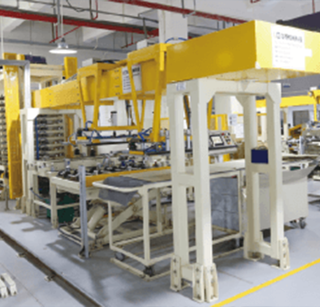 <span>自動疊合板解回流線</span>