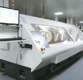 <span>成型機</span>