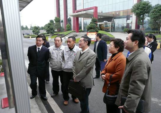 市委两新工委检查验收耀勇党支部