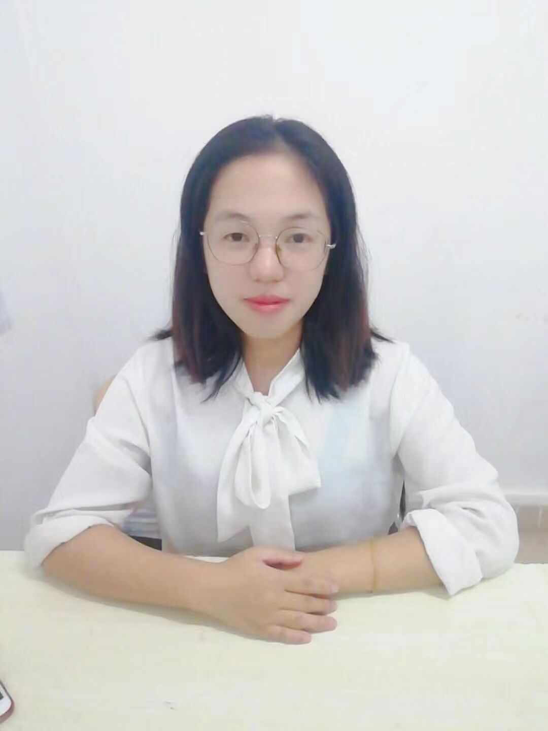 许依依 新个人简介