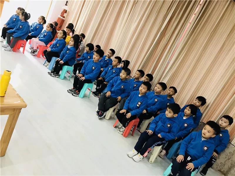 启元哈哈鱼国际幼儿园